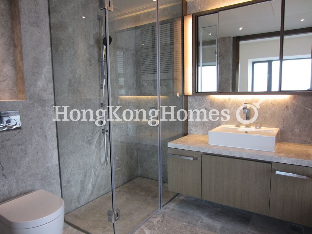 Master Bathroom — Azura, Mid-levels West