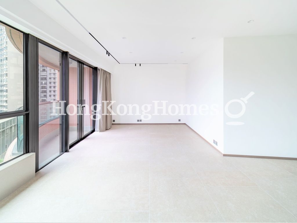 Living and Dining Room — Dynasty Court - Block 03, Mid-levels Central