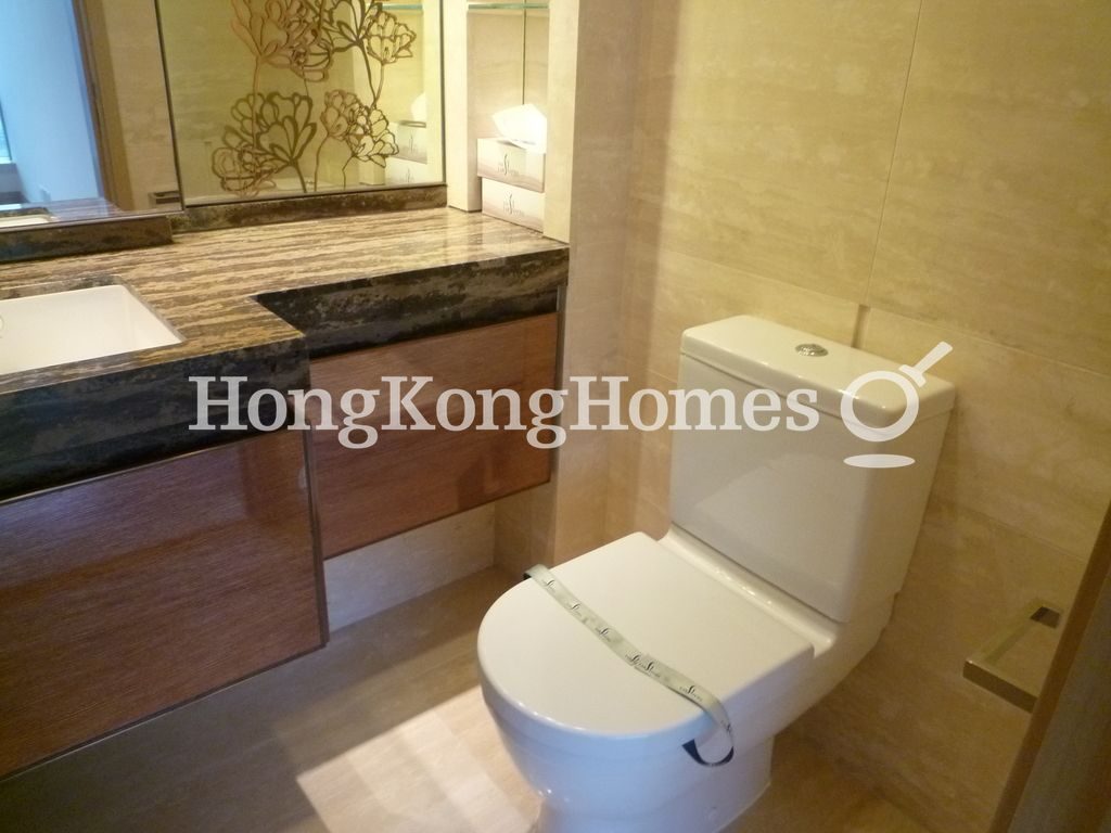 Guest Bathroom — Larvotto - Block 1, Ap Lei Chau