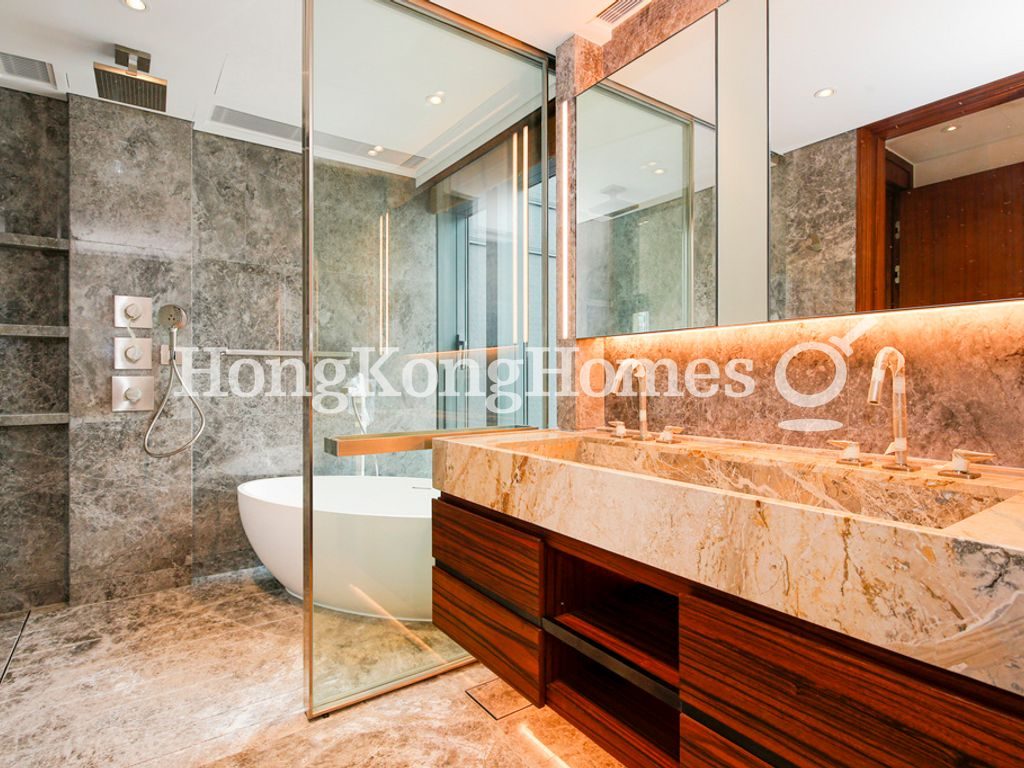 Master Bathroom — University Heights - Tower 3, Mid-levels West