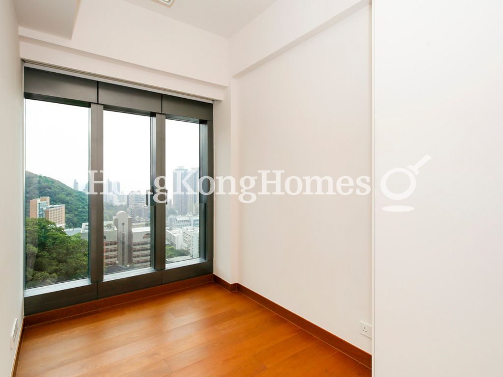 Second Ensuite Bedroom — University Heights - Tower 3, Mid-levels West