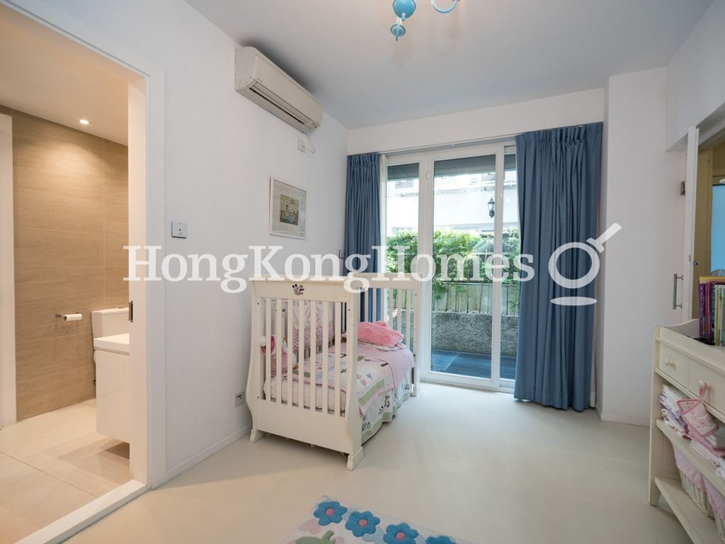 Third Ensuite Bedroom — Dragon Lake Villa, Clear Water Bay
