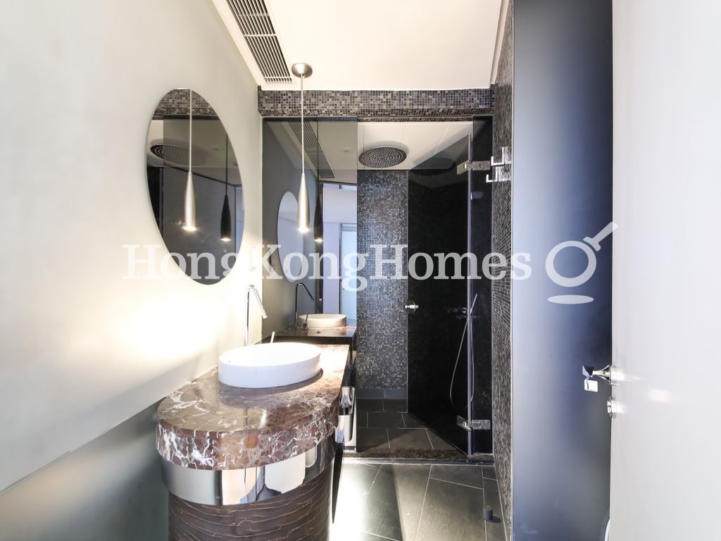 Guest Bathroom — The Lily, Repulse Bay