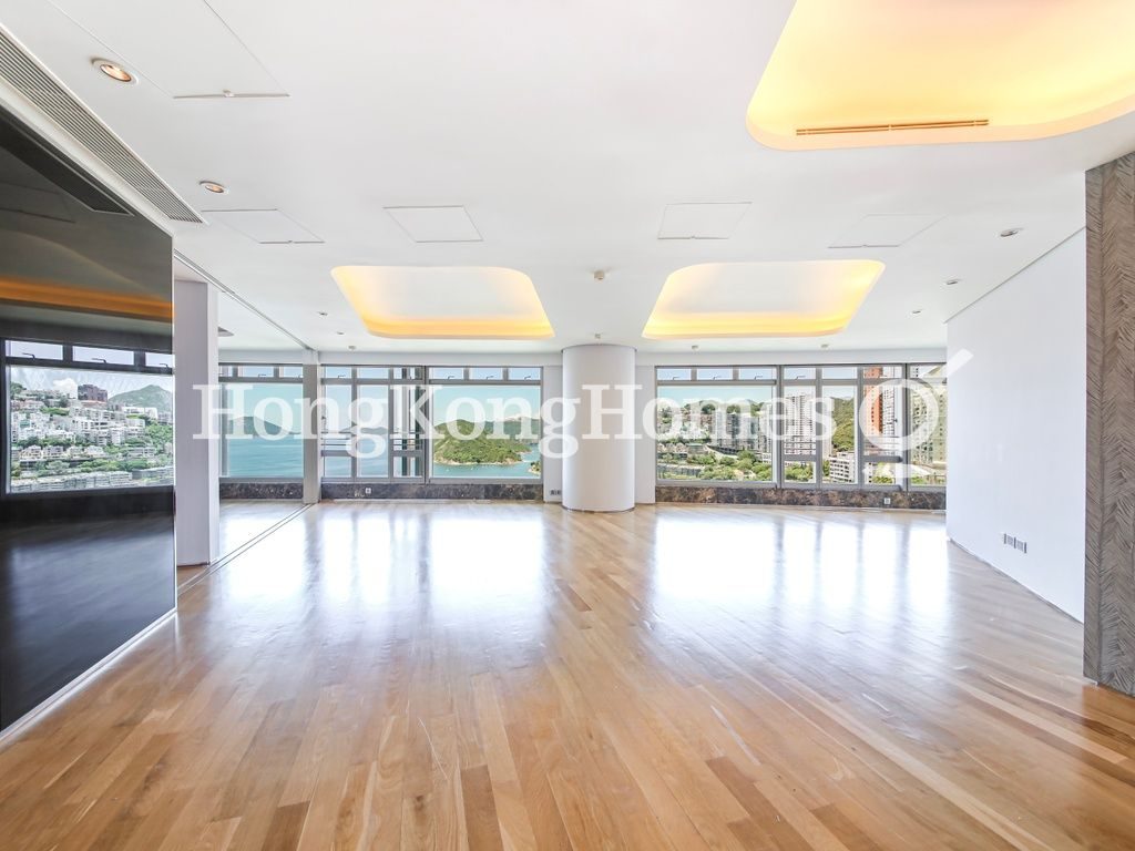 Living and Dining Room — The Lily, Repulse Bay