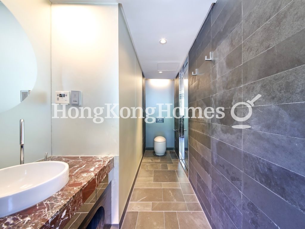 Second Ensuite Bathroom — The Lily, Repulse Bay