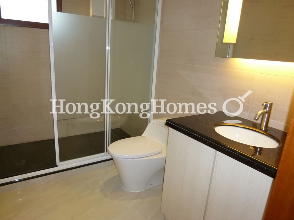 Guest Bathroom — Carolina Garden - Block C, The Peak