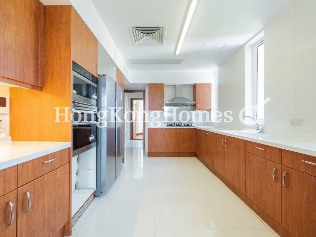 Kitchen — The Repulse Bay - Taggart, Repulse Bay