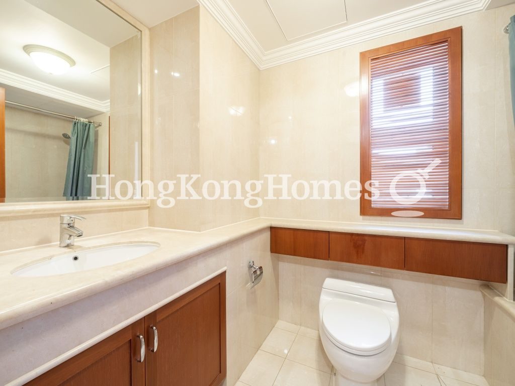 Third Ensuite Bathroom — The Repulse Bay - Taggart, Repulse Bay
