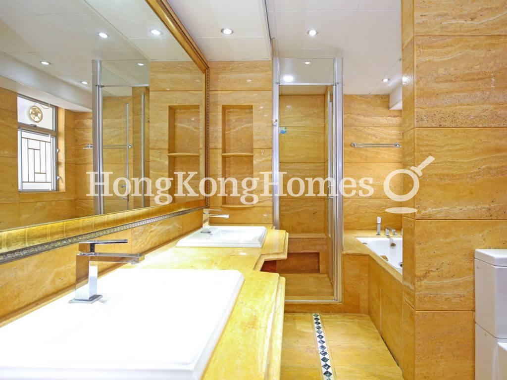 Master Bathroom — The Waterfront - Block 05, Tsim Sha Tsui