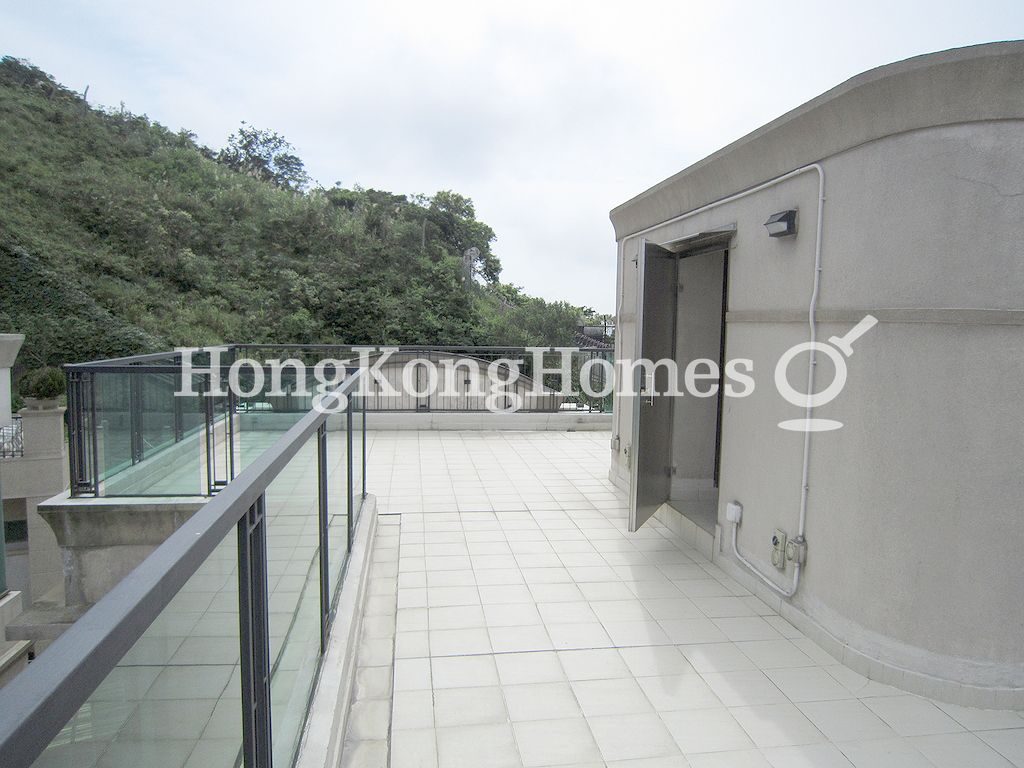 Private Roof Terrace — Mount Kellett Road, 74, The Peak