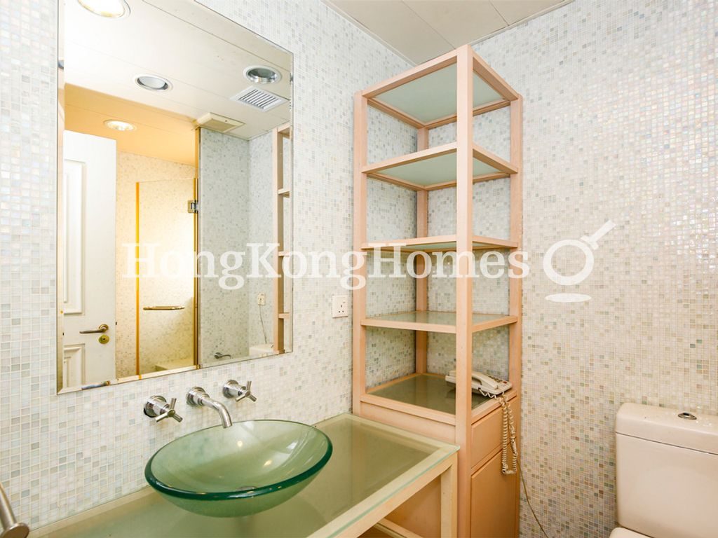 Second Ensuite Bathroom — 香島道 46 號，深水灣