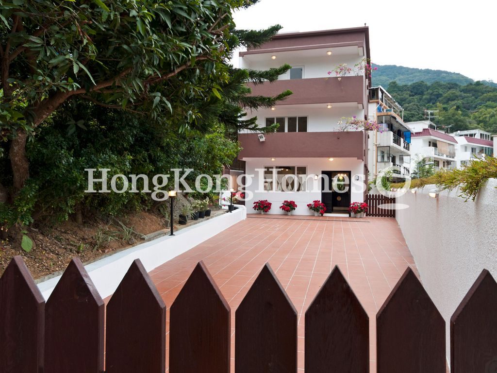 Entrance — Mok Tse Che, Sai Kung
