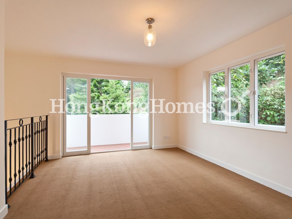 Family Room — Mok Tse Che, Sai Kung