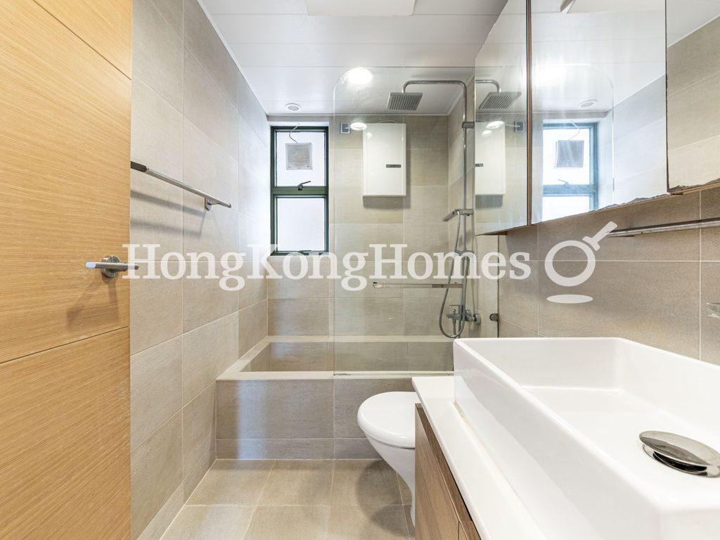 Guest Bathroom — 雍景臺 - 第02座，西半山