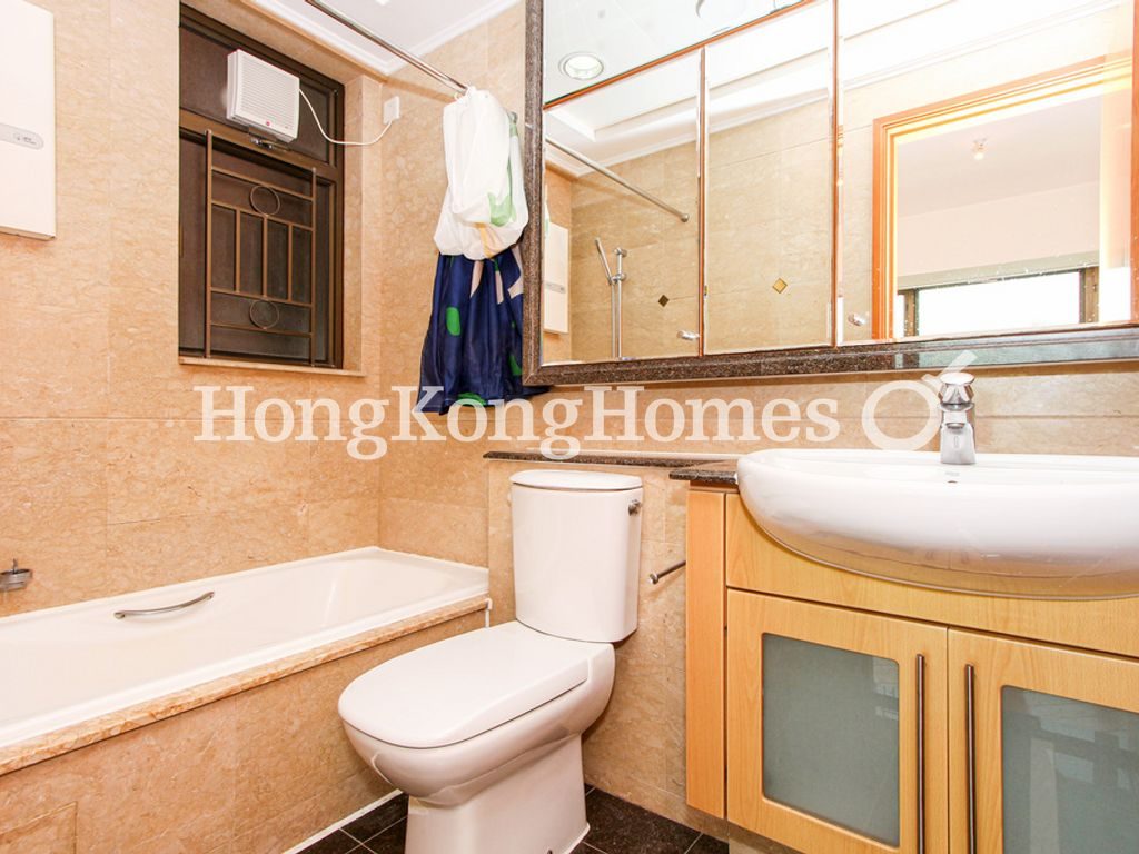 Master Bathroom — The Belcher's - Block 6, Pokfulam