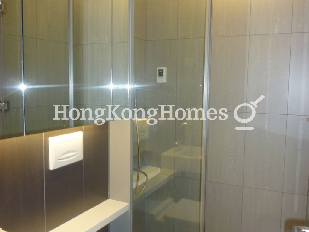 Guest Bathroom — 萃峯，灣仔