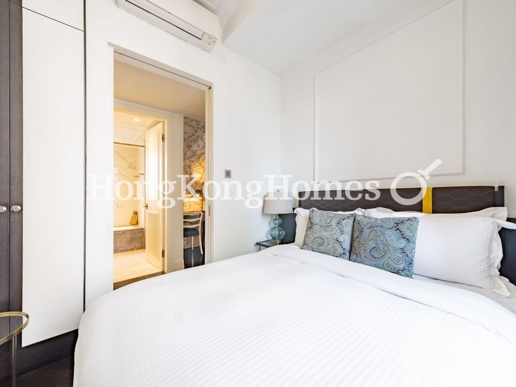Second Ensuite Bedroom — Castle One，西半山