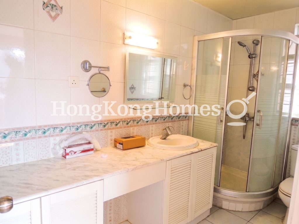 Master Bathroom — 碧瑤灣 - 第20座，薄扶林