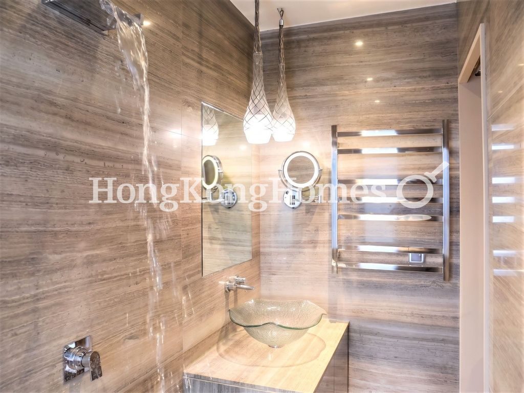 Guest Bathroom — 金莉大廈，中環