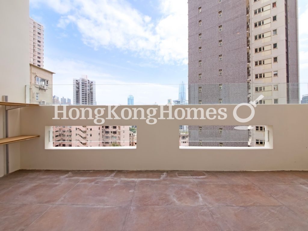 Balcony off Living and Dining Room — 好景大廈，中半山