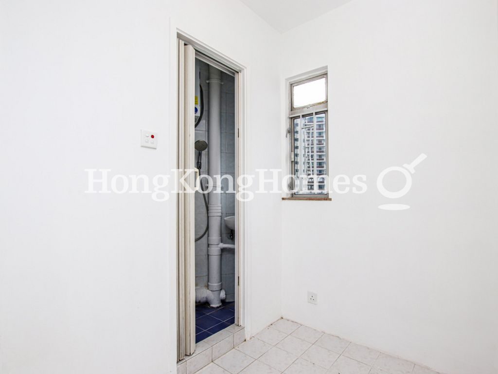 Maid's Room — 賽西湖大廈 15座，北角半山
