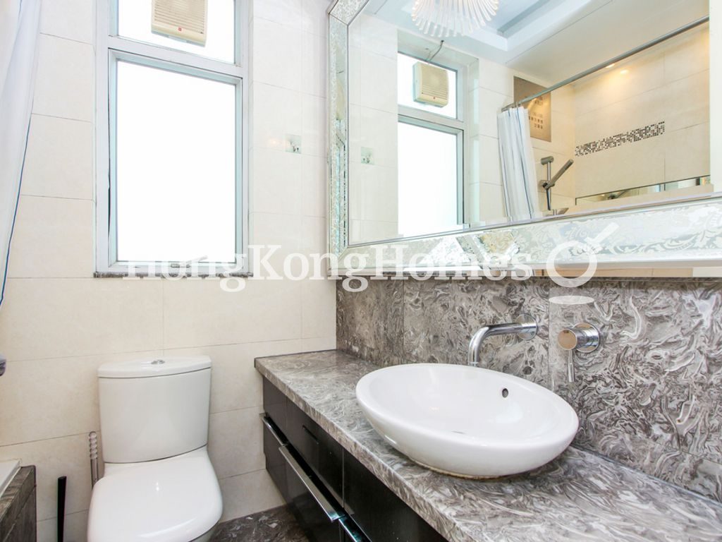 Master Bathroom — Casa 880, Quarry Bay