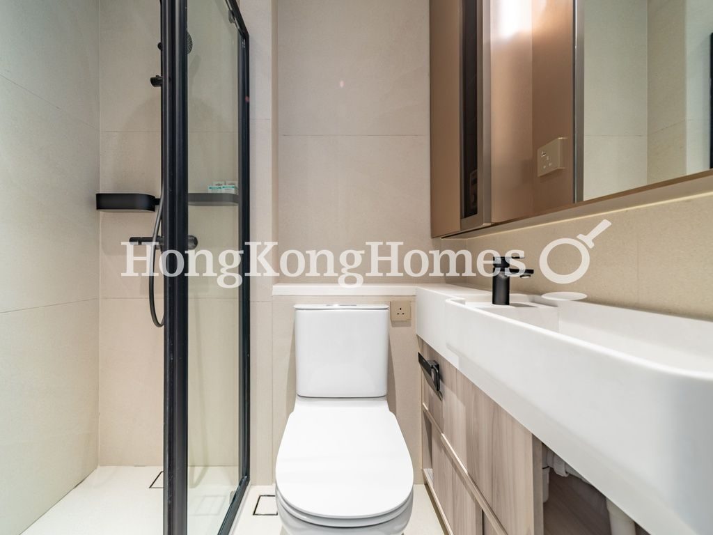 Ensuite Bathroom — One Jardine's Lookout，跑馬地