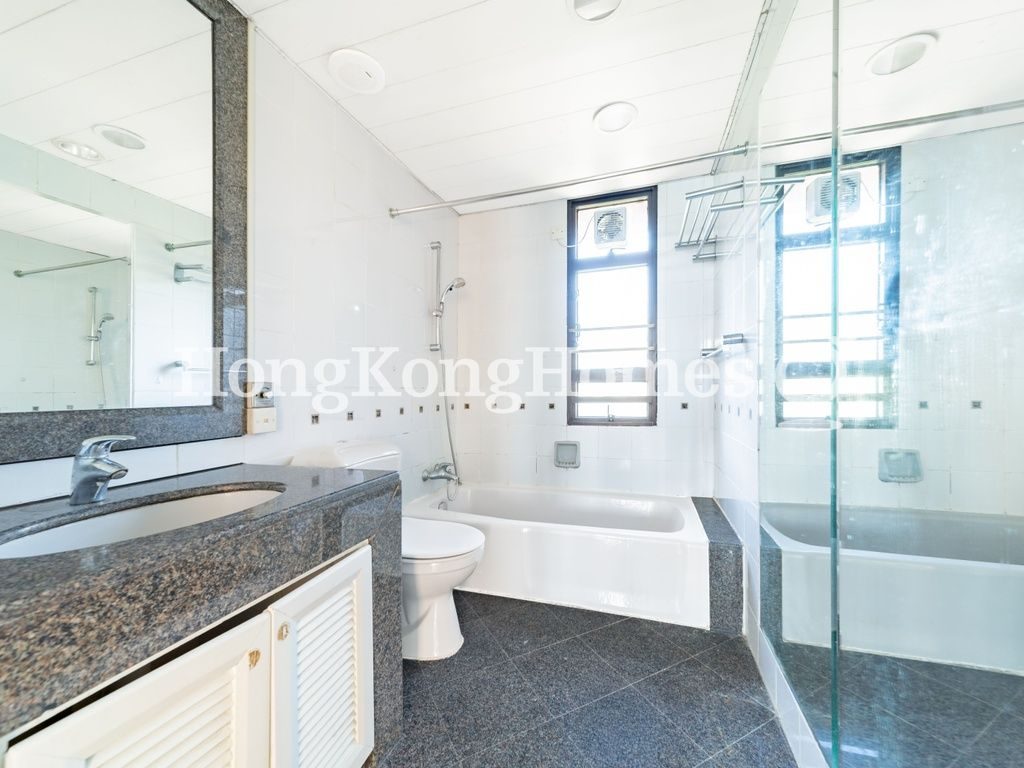 Guest Bathroom — 浪琴園 - 第05座，大潭