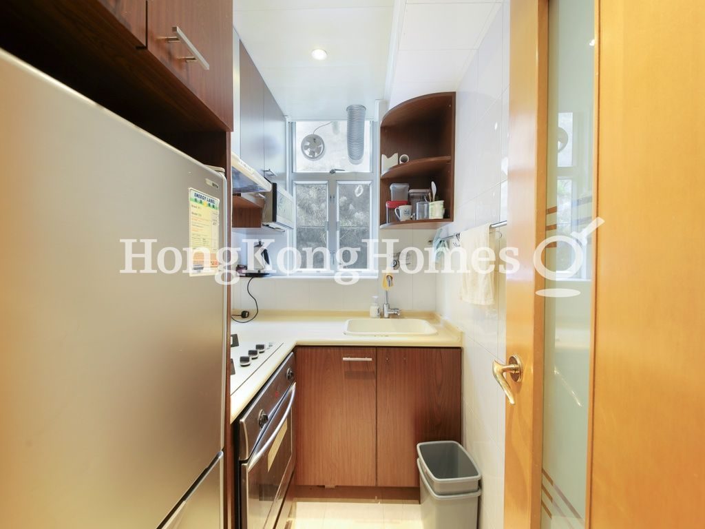 Kitchen — Shung Ming Court, Happy Valley