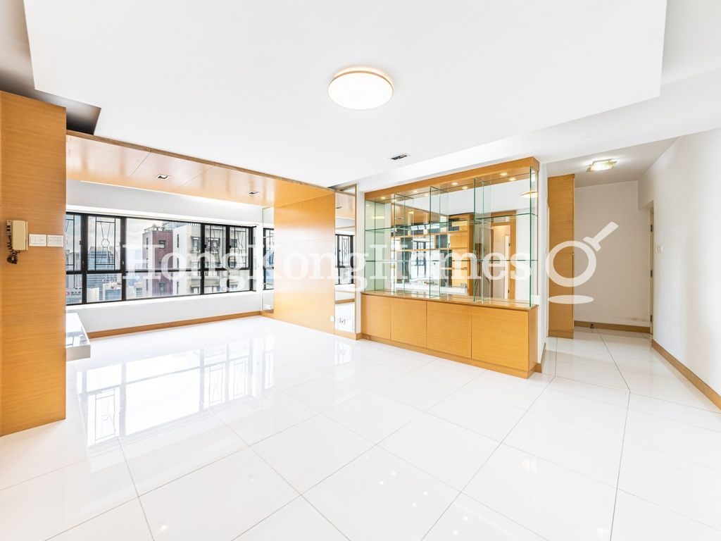 Living and Dining Room — The Grand Panorama II, Mid-levels West