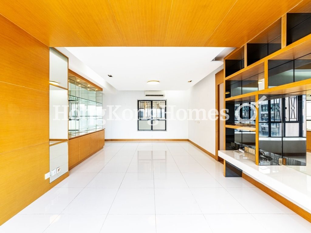 Living and Dining Room — The Grand Panorama II, Mid-levels West