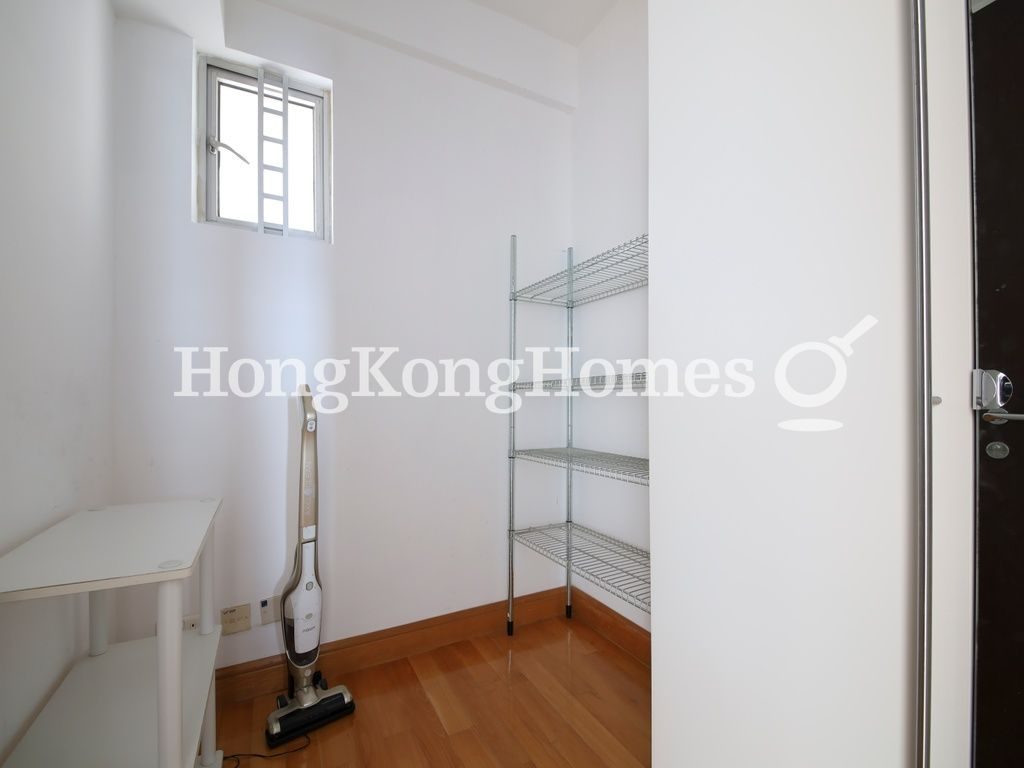 Maid's Room — 君臨天下1座，尖沙咀