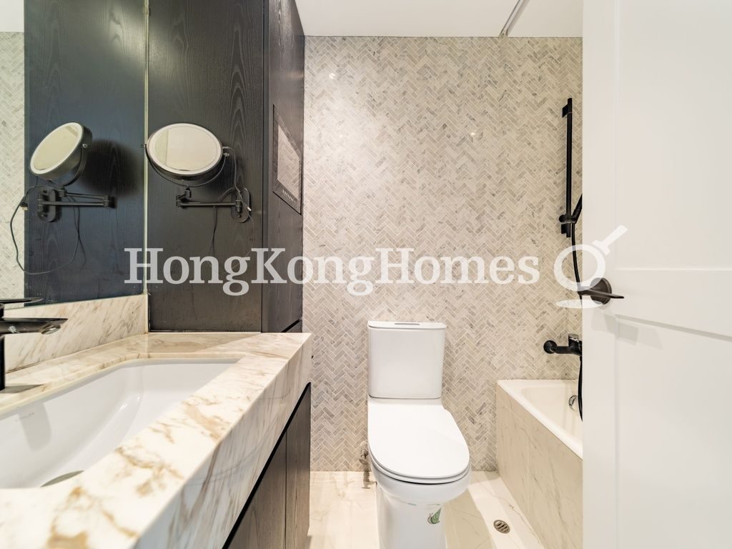 Master Bathroom — 萃峯，灣仔