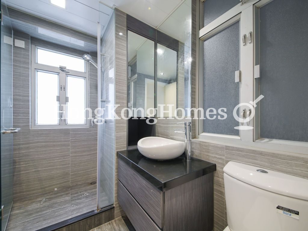 Guest Bathroom — 玉滿樓，灣仔