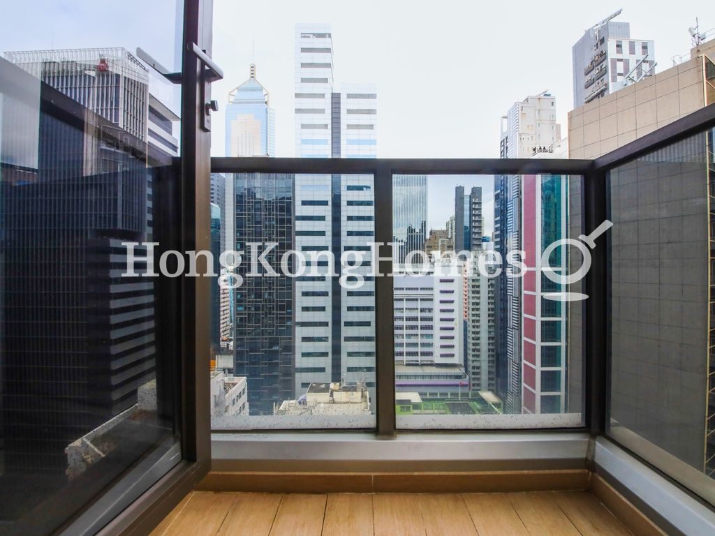 Balcony off Living Area — 壹嘉，灣仔
