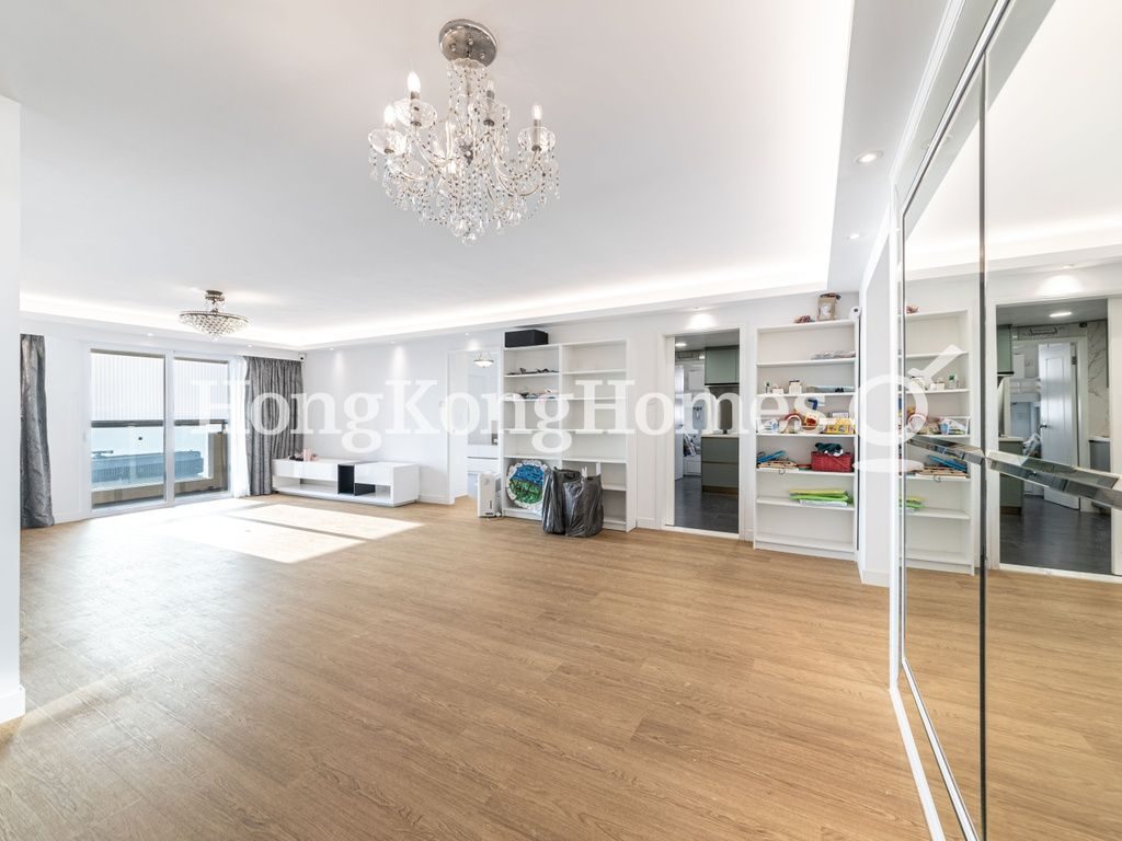 Living and Dining Room — Baguio Villa - Block 36, Pokfulam