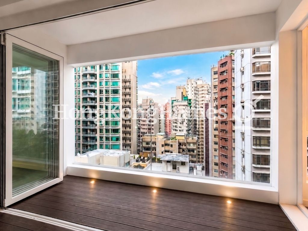 Balcony off Living and Dining Room — 芝蘭台，西半山