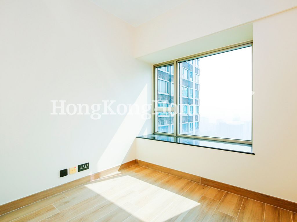 Second Bedroom — 擎天半島 5座，尖沙咀