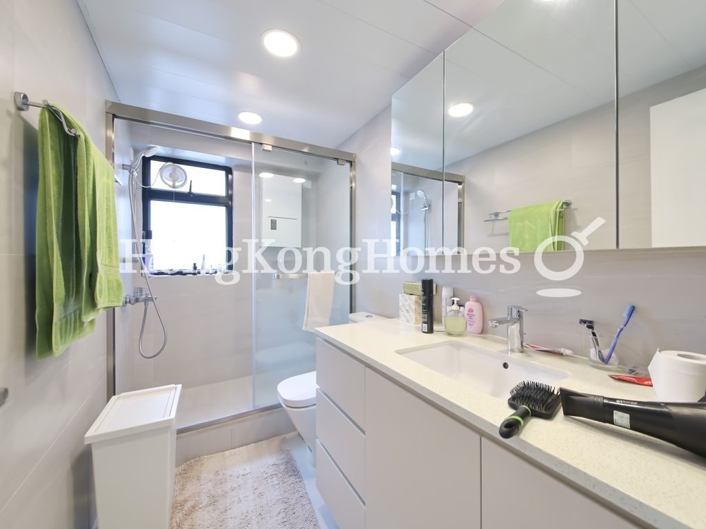 Guest Bathroom — 嘉兆臺 III，西半山