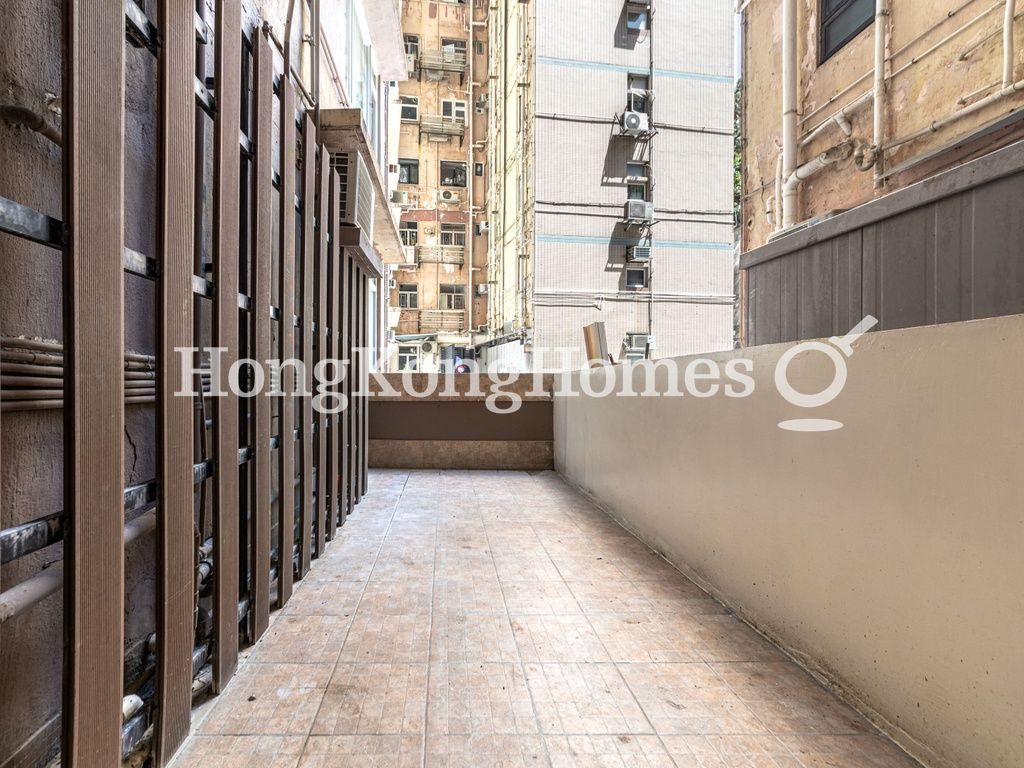 Terrace off Kitchen — 碧瑤灣 - 第24座，薄扶林