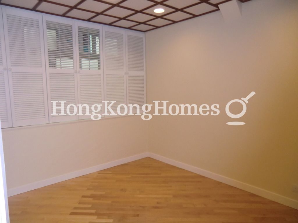 Second Bedroom — 好景大廈，中半山