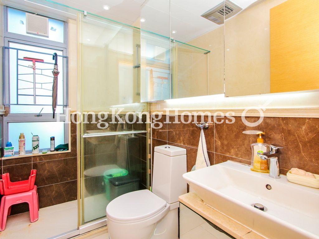 Guest Bathroom — 貝沙灣 04期, 南灣，薄扶林