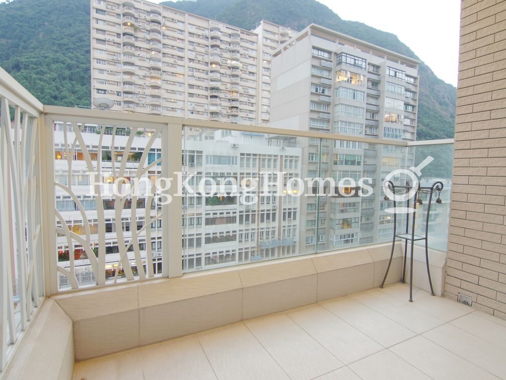Balcony off Living and Dining Room — 干德道18號，西半山
