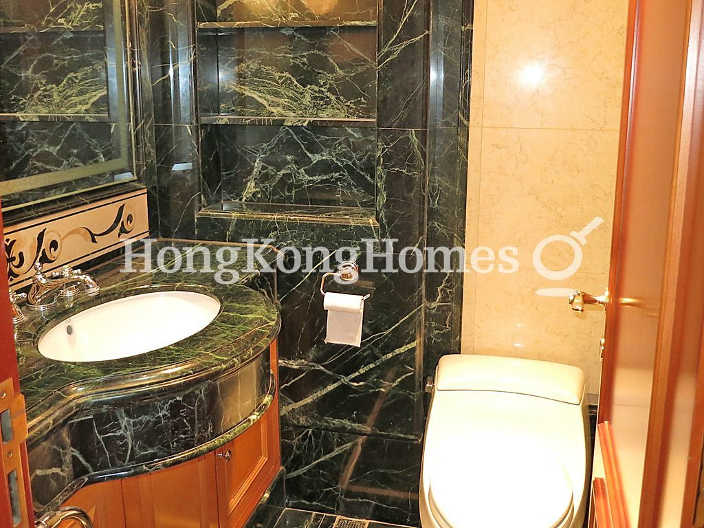 Guest Bathroom — 寶珊道1號 - 第03座，西半山