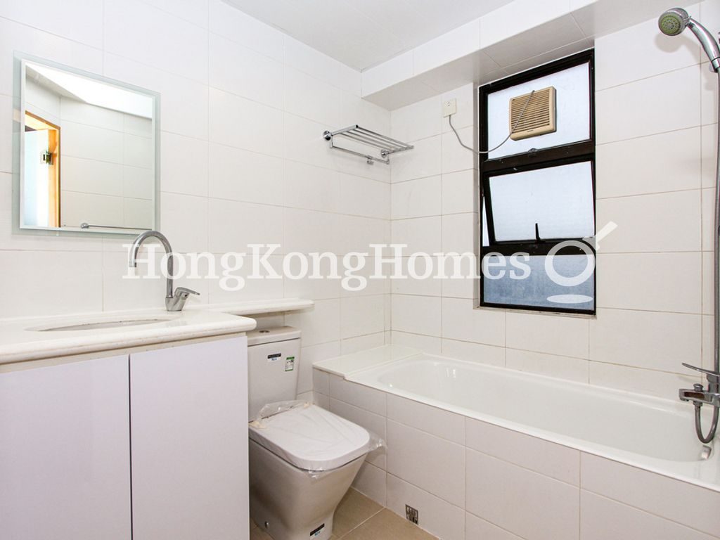 Master Bathroom — 樂信臺 II，西半山