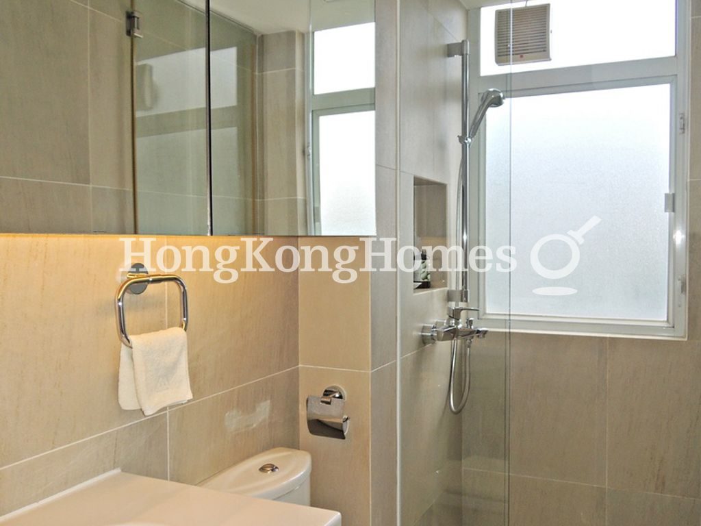 Guest Bathroom — 南灣大廈，淺水灣