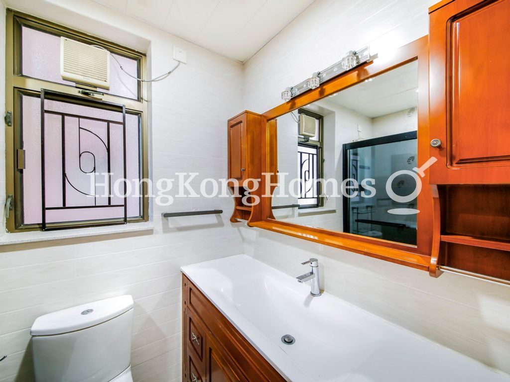 Guest Bathroom — The Belcher's - Block 5, Pokfulam