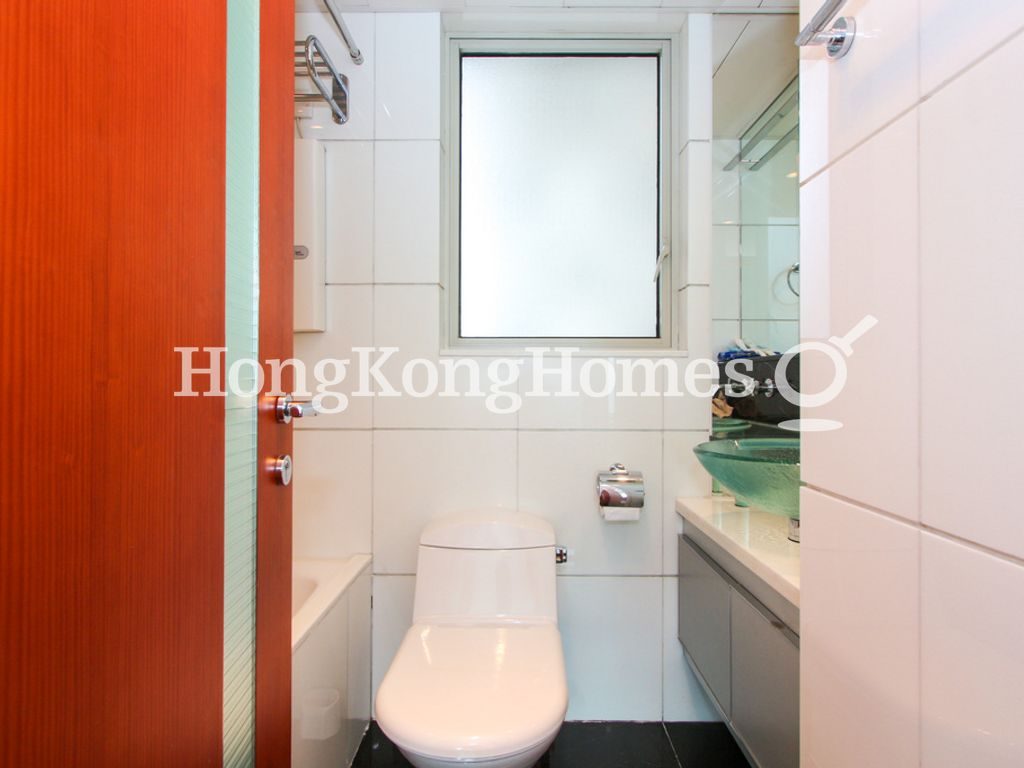 Master Bathroom — The Harbourside - Tower 1, Tsim Sha Tsui