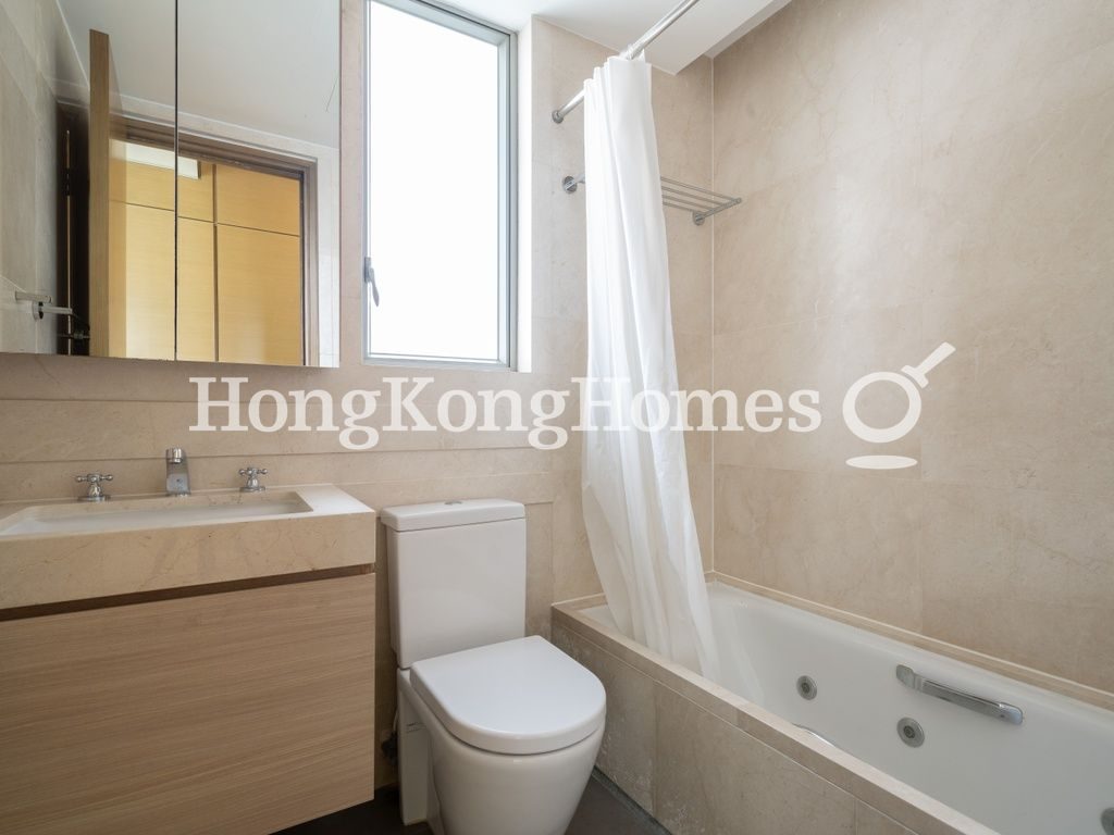 Master Bathroom — York Place，灣仔