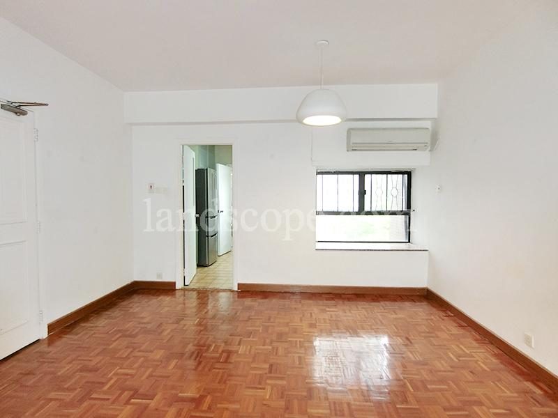 photo 4 — Ventris Place, Happy Valley